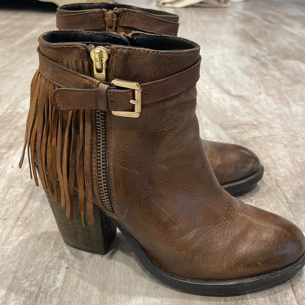 Steve Madden Ankle Booties With Fringe Size 6 - image 1